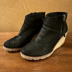 Toms- Black Marta Ankle Booties